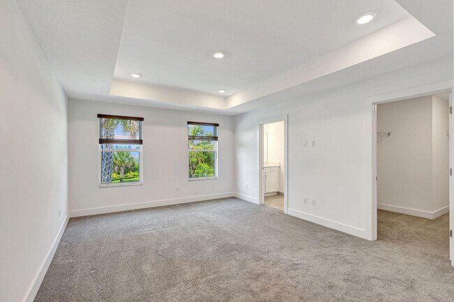 Building Photo - 229 Preserve Trl S