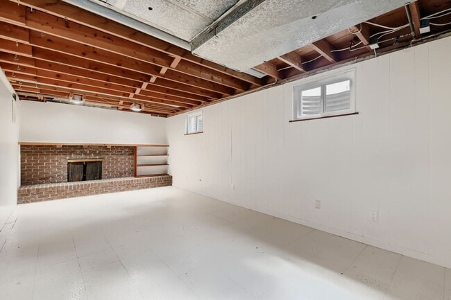 Building Photo - 1290 Judson Dr