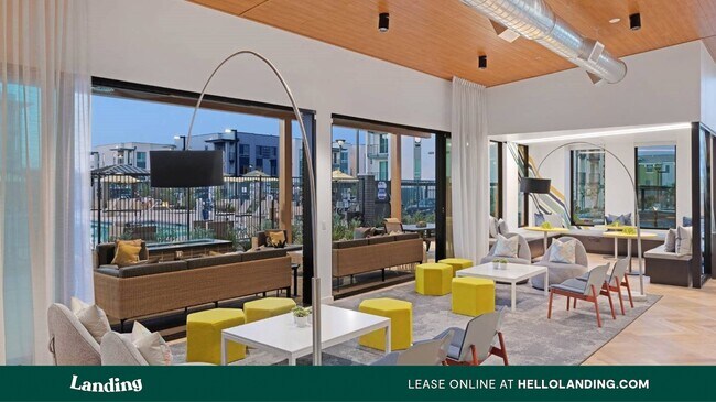 Building Photo - 9314 W Russell Rd