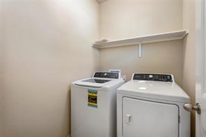 Building Photo - 407 Epiphany Ln