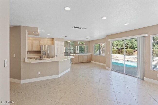 Building Photo - 1817 Tropical Breeze Dr