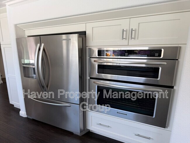Building Photo - 7420 Hansen Dr