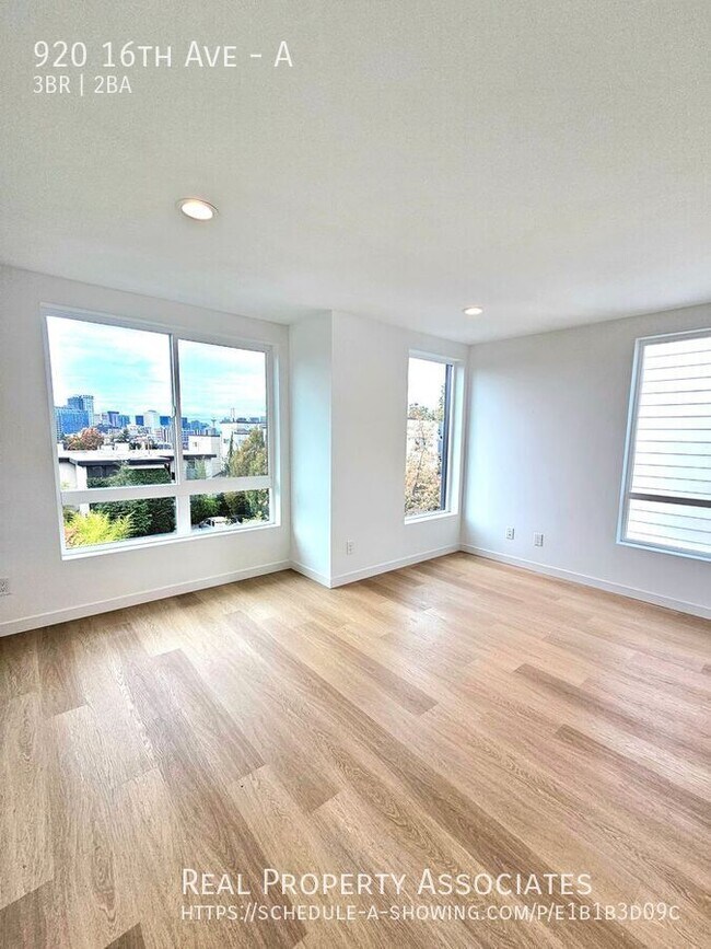 Building Photo - 920 16th Ave