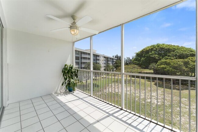 Building Photo - 2650 S Course Dr