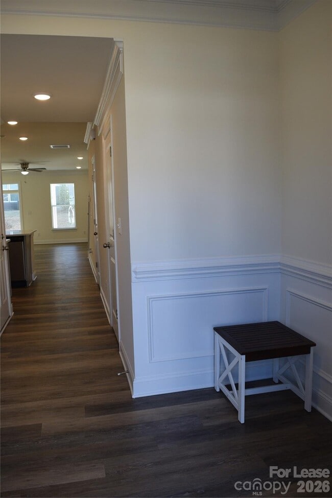 Building Photo - 4011 Rothwood Ln