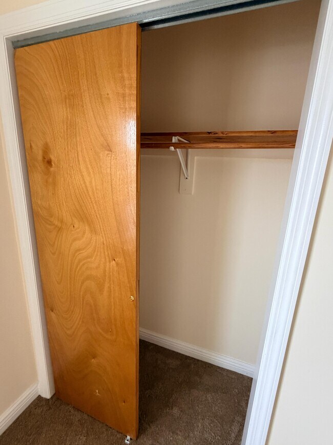 Building Photo - 606 Fulton St