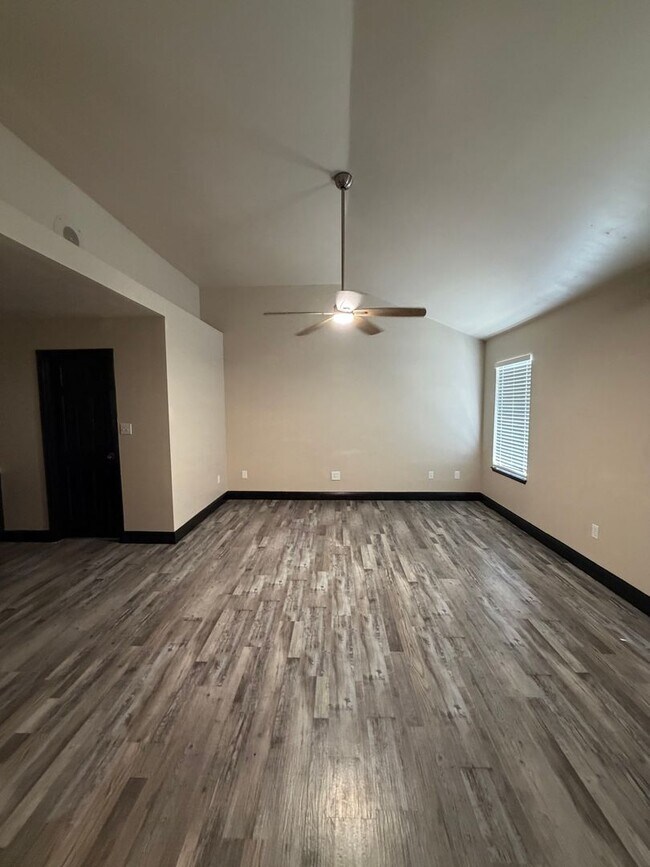 Building Photo - 4100 Cyclone Dr