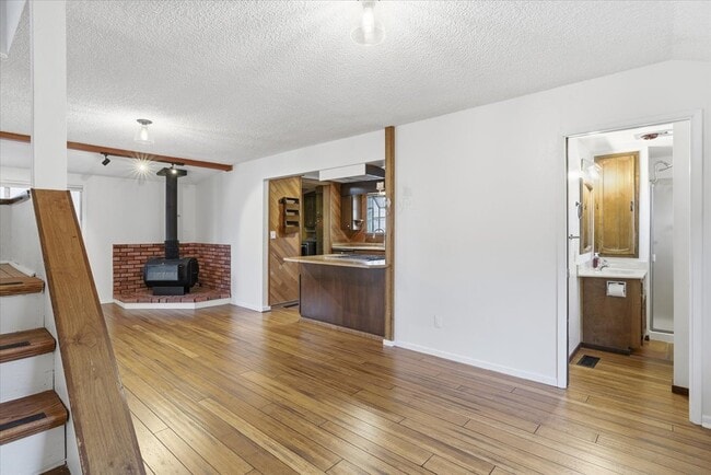 Building Photo - 173 Helman St