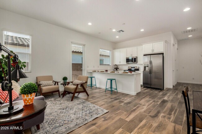 Building Photo - 2968 E Lucky Horseshoe Ln