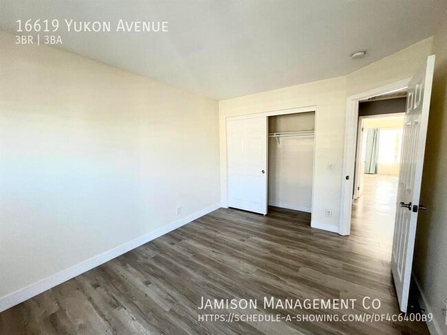 Building Photo - 16619 Yukon Ave