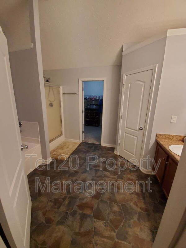 Building Photo - 35 Apache Trail