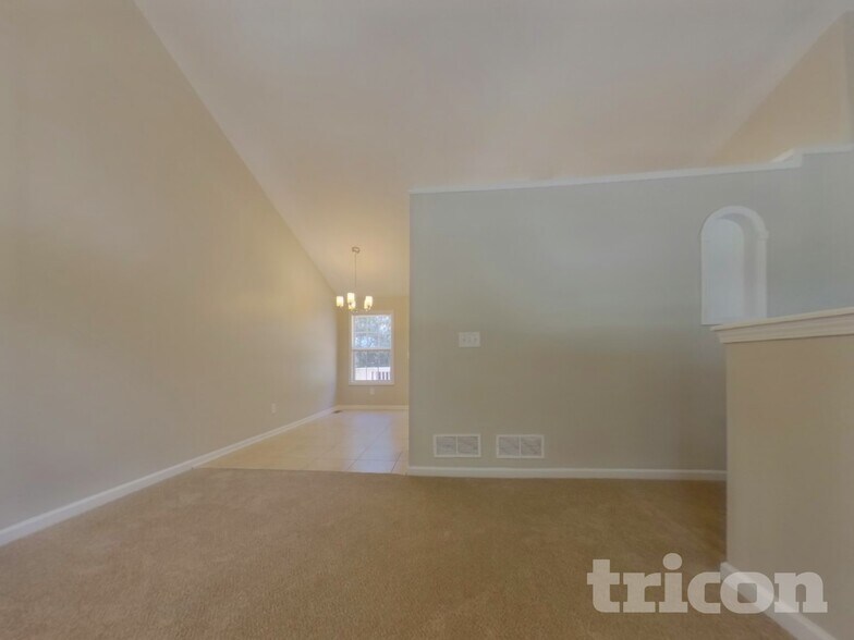 Building Photo - 6655 Breckenridge Dr