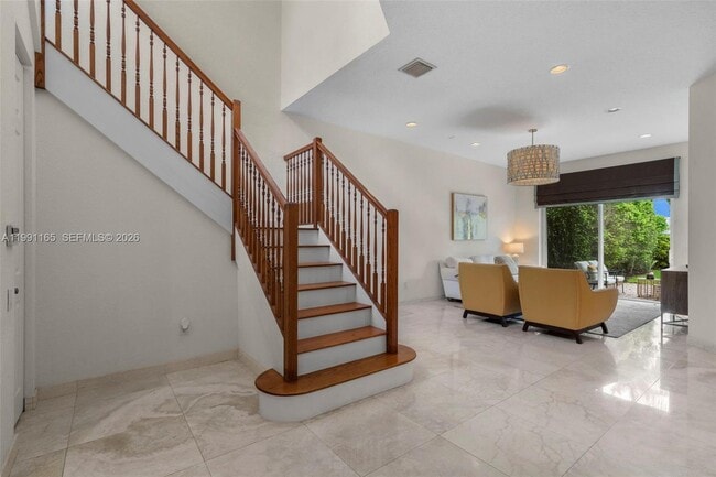 Building Photo - 896 Spinnaker Dr