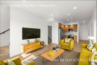 Building Photo - 6760 S Elman-4