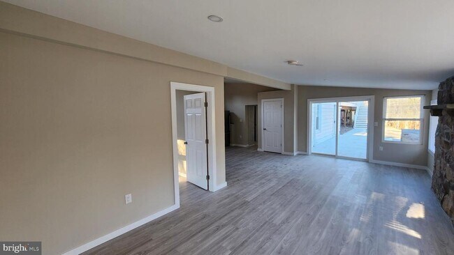 Building Photo - 57 S Limekiln Pike