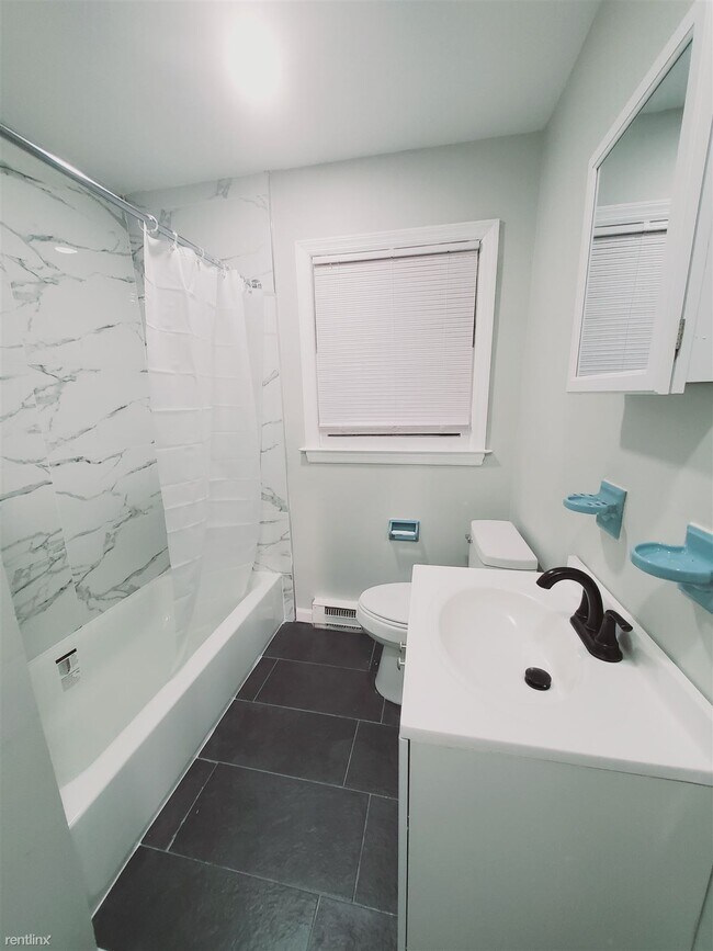 Building Photo - 2 br, 1 bath Condo - 36 Glenwood Ave Unit 1