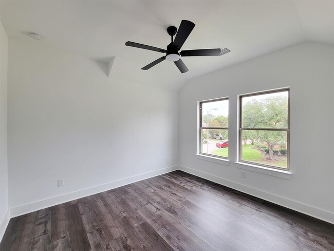 Building Photo - 18219 Polo Meadow Dr