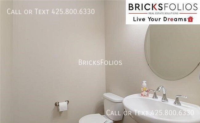 Building Photo - 17611 28th Avenue Ct E