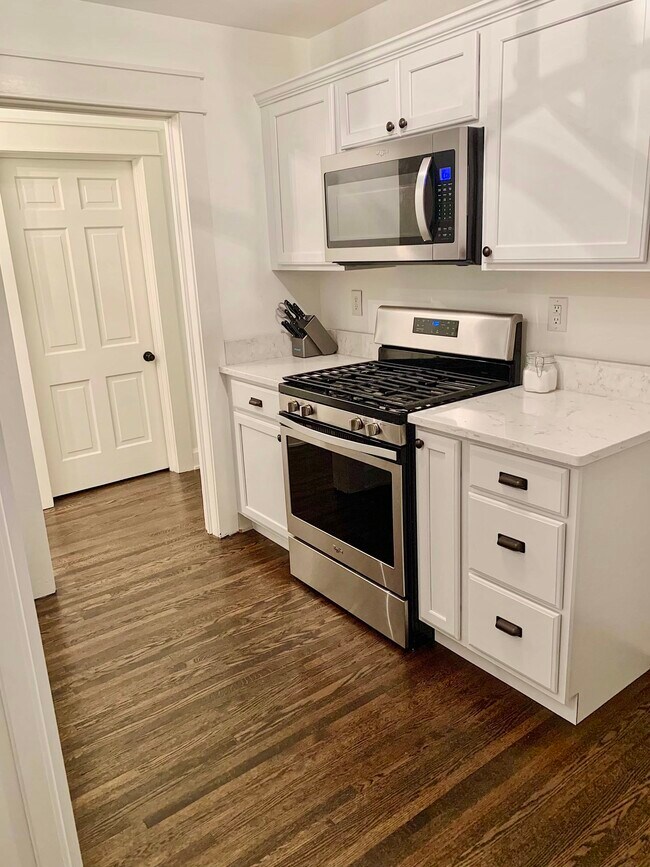 Kitchen pt2 - 803 E 1st St