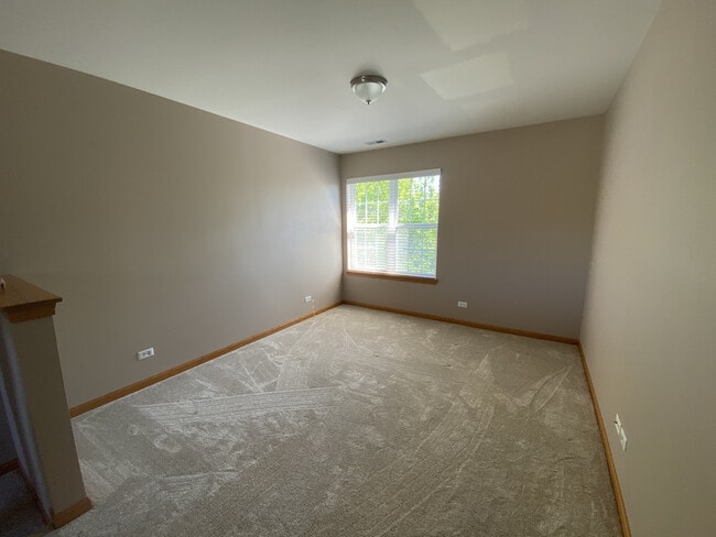 Building Photo - 545 Yorkshire Ln