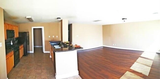 Building Photo - 1035 Grassy View Dr