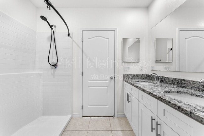Building Photo - 4081 Calendula Dr