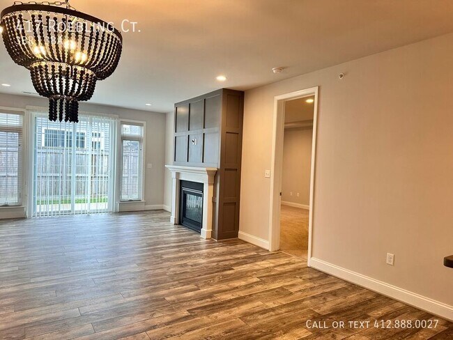 Building Photo - 417 Roebling Ct