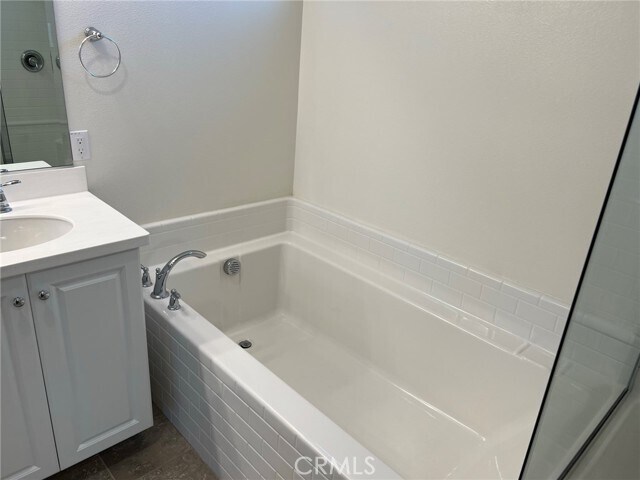 Building Photo - 42752 Azure St