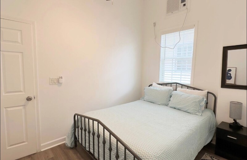 Building Photo - 2515 Erato St