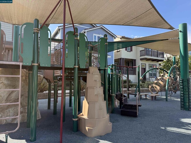 Building Photo - 64 Persimmon Walk