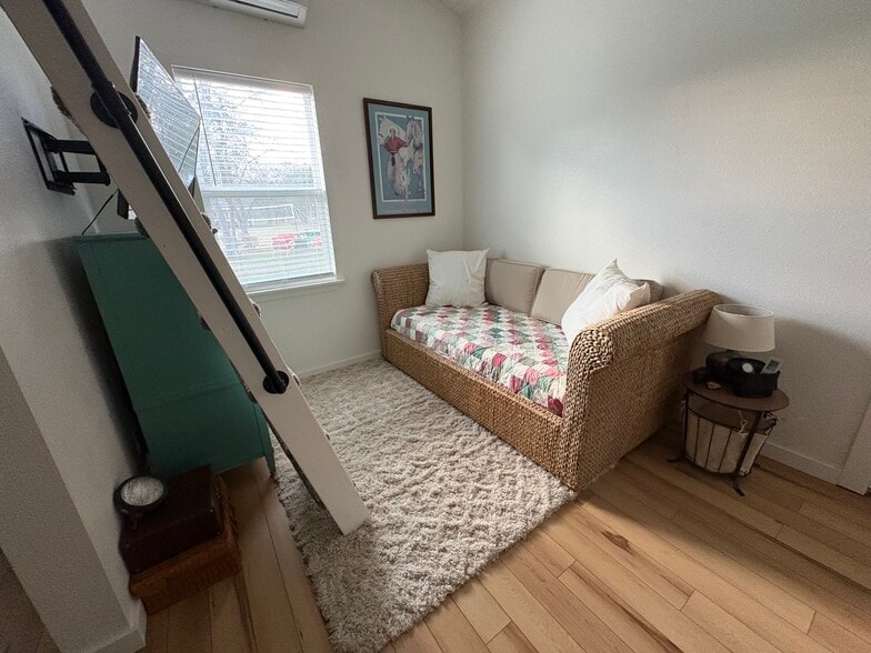 Building Photo - 400 County Road 234