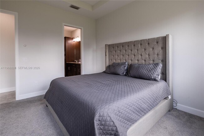 Building Photo - 13939 Prickly Cone Cv