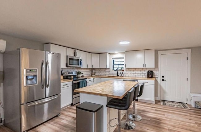 Building Photo - NEWLY REMODELED 3 BED 2 BATH HOME IN REXBURG