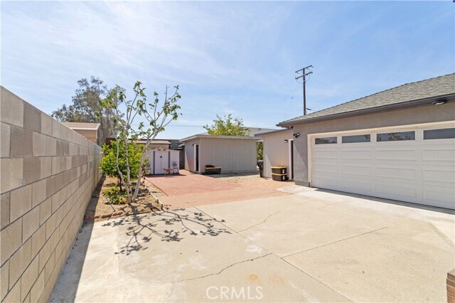 Building Photo - 8996 Newport Ave