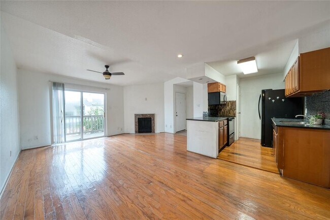 Building Photo - 6001 Reims Rd