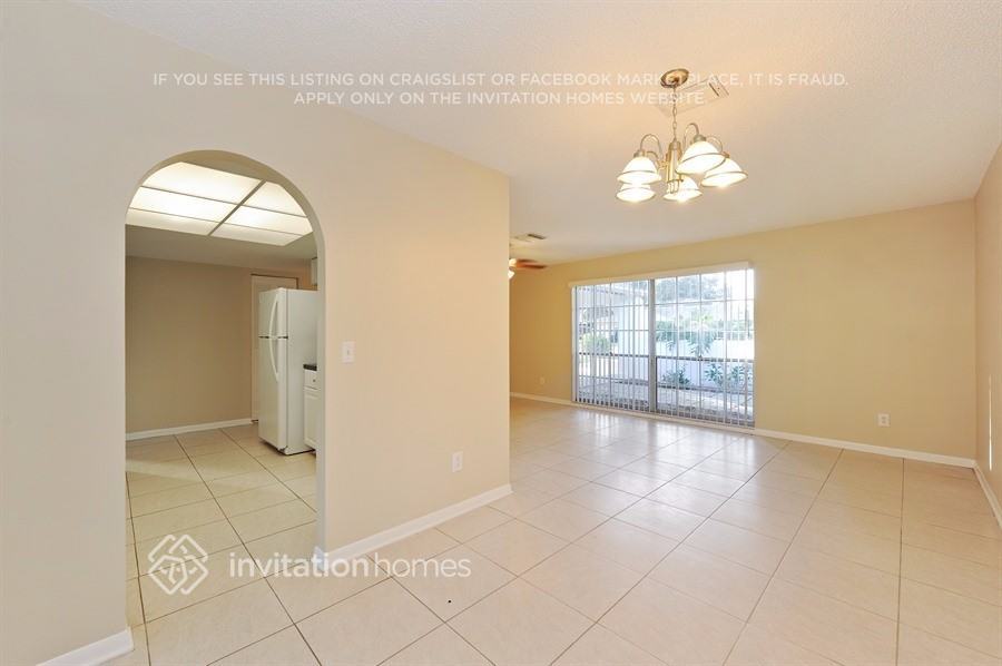 Building Photo - 5209 Windlaff Ave