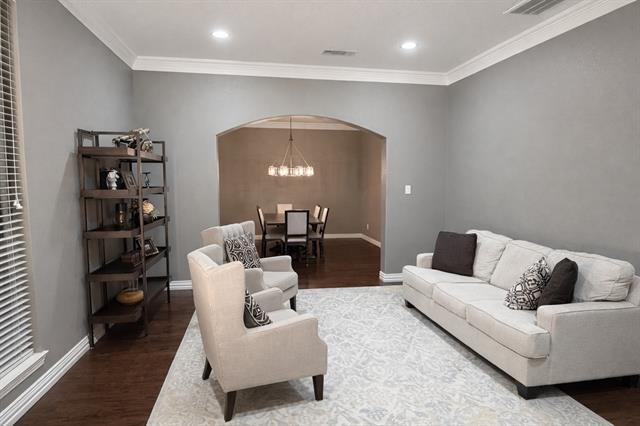 Building Photo - 7357 Golf Club Dr