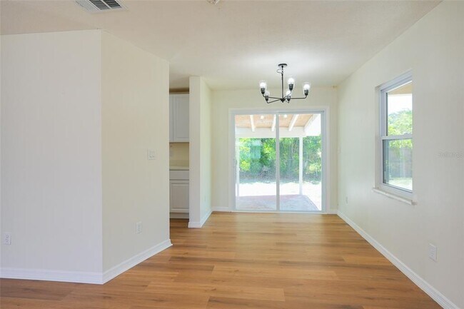 Building Photo - 6515 3rd St Ct W