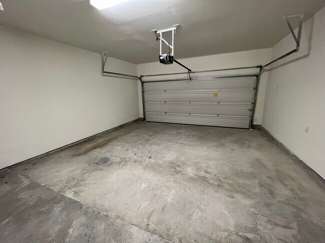 Building Photo - 2834 Palamas Ln