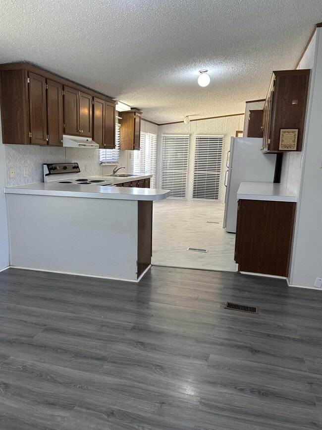 Building Photo - 4116 Tarlton Mill Rd