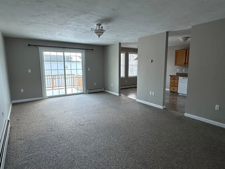 Living Room - 188 Middle St