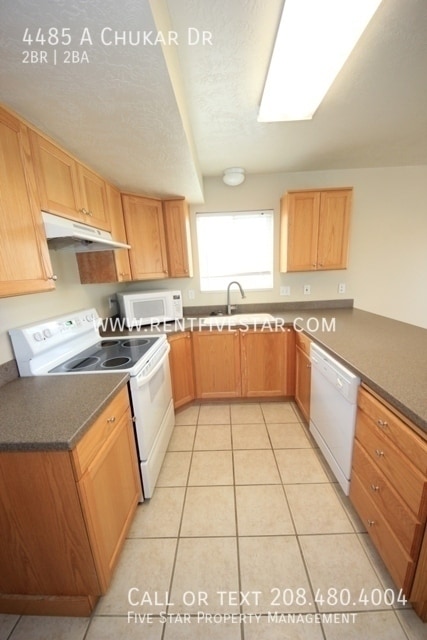 Building Photo - 4485 Chukar Dr