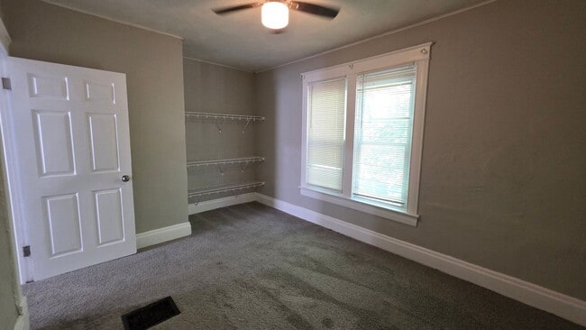 Building Photo - 3 Bed 2 Bath Rare to Rent!