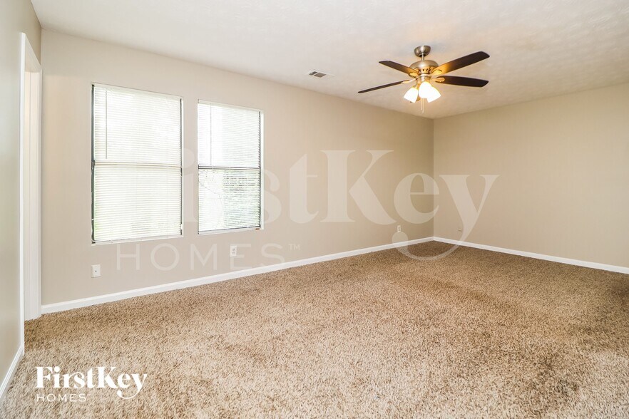 Building Photo - 3346 Clevemont Way