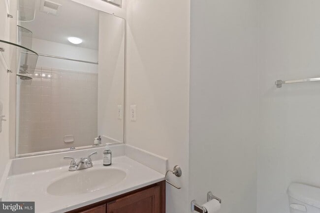 Building Photo - 15728 John Diskin Cir