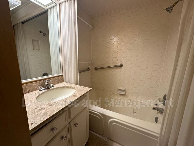 Building Photo - 6060 NW Expressway