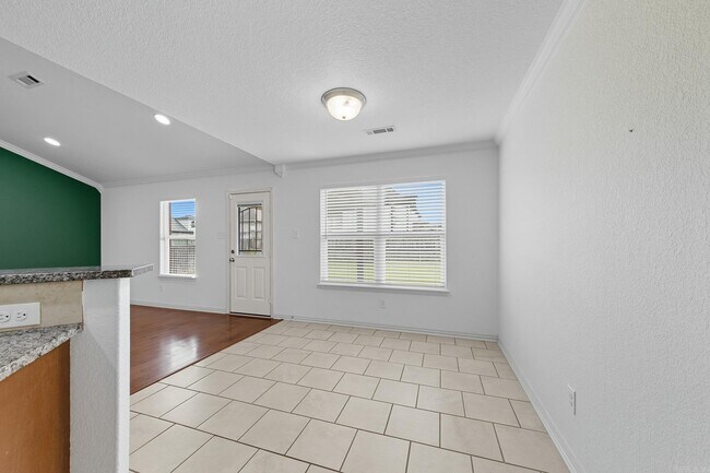 Building Photo - 17317 Crooked Oak Dr