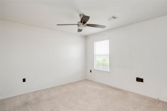 Building Photo - 5701 Cass Ct