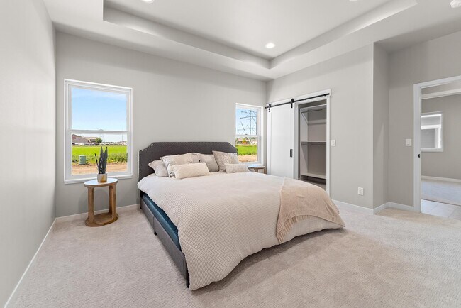 Building Photo - 517 Oxford Ave