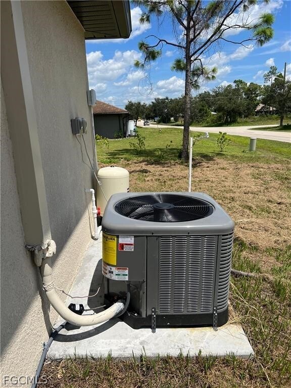 Building Photo - 4852 30th St SW